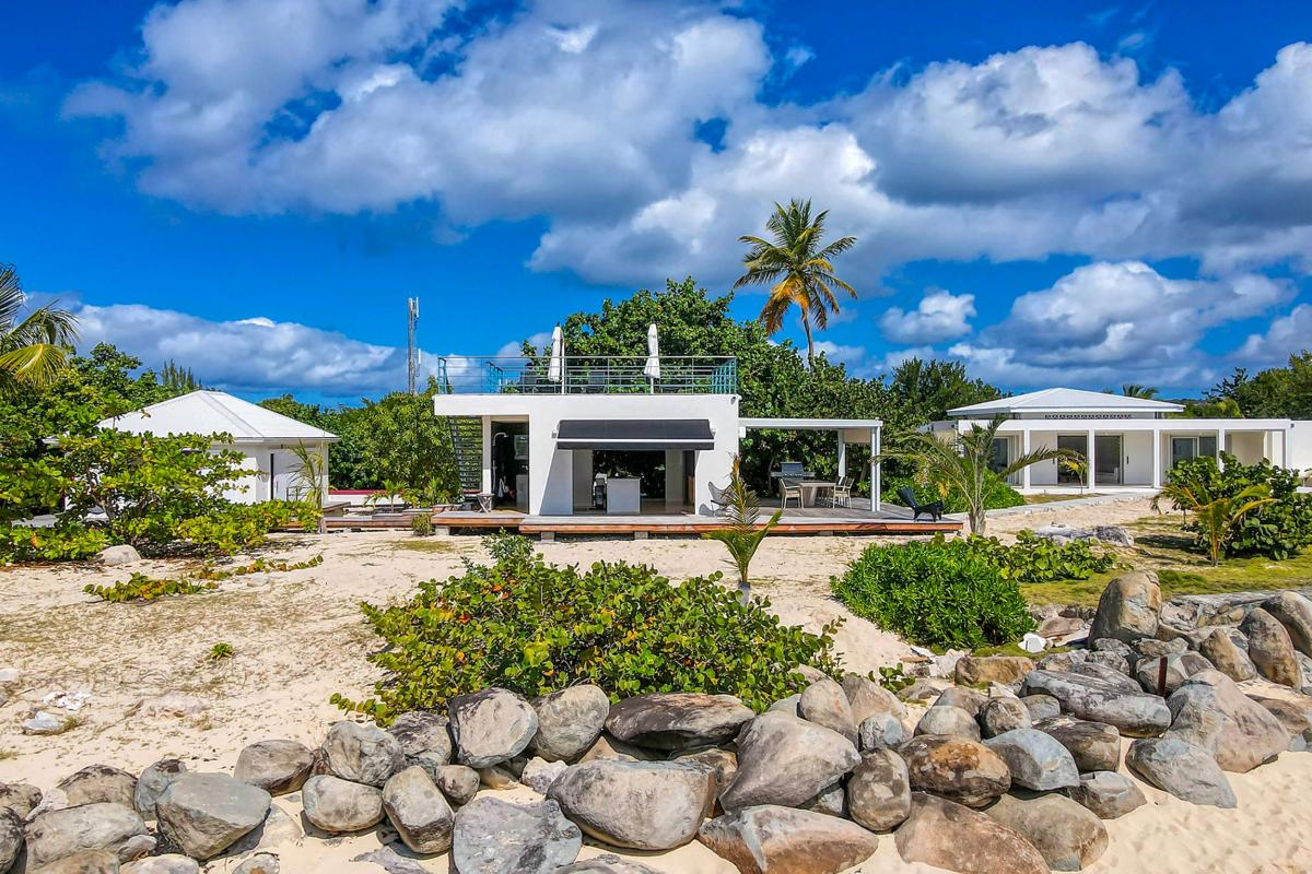 Villa rental St Martin - The beachfront